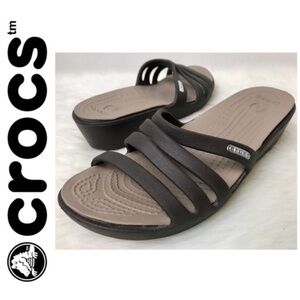 “Rhonda” CROCS Dark Brown Strappy Sandals! 💥
